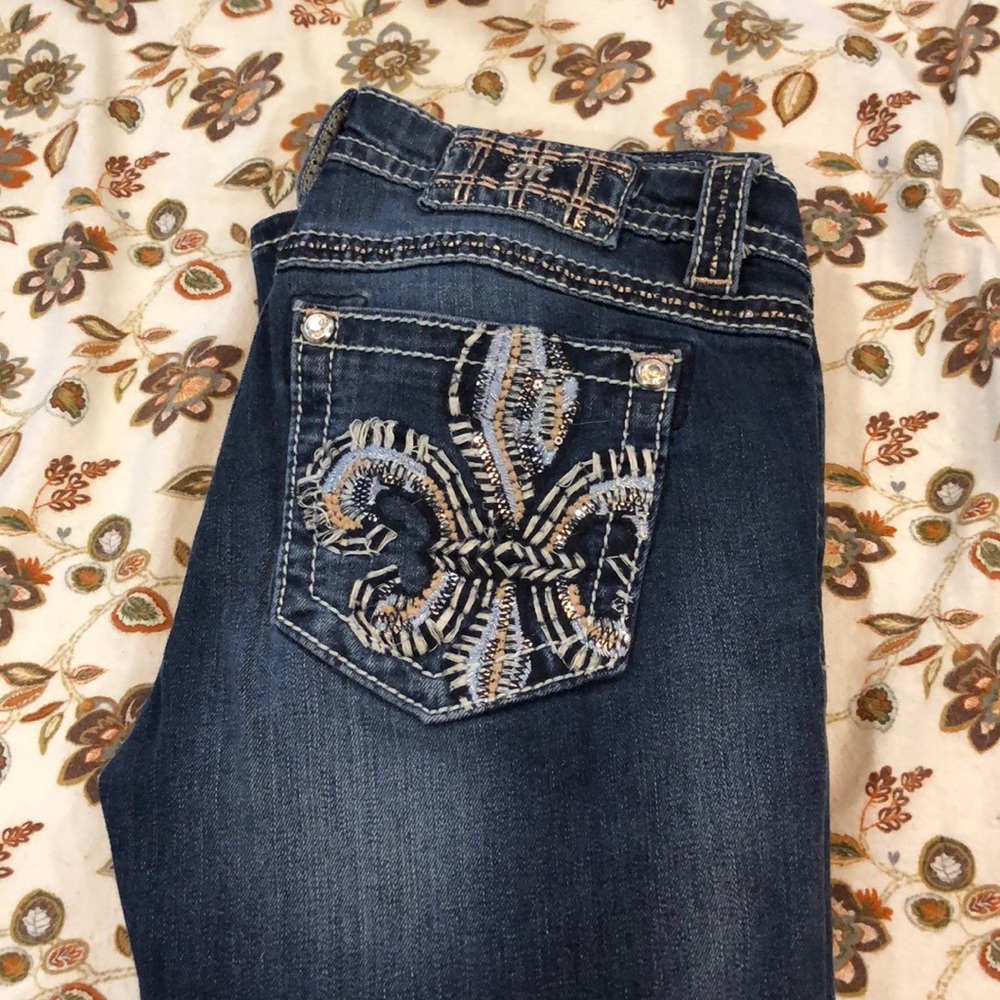 Size 28 miss me jeans
